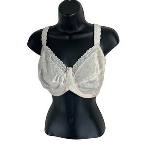 WONDERBRA  Cream Lace Bra size 42D